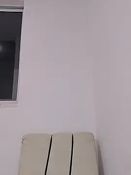 Brendabluee online show from January 16, 1:27 am