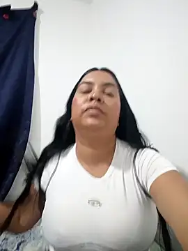 Brendabluee online show from December 16, 12:48 am