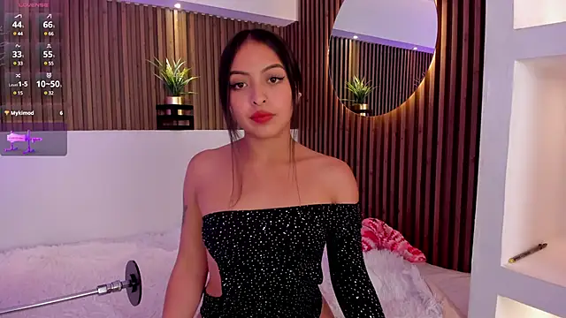 Snapshot of Camila_dupont chatting on February 12, 12:16 am Camila dupont online show from February 12, 12:16 am