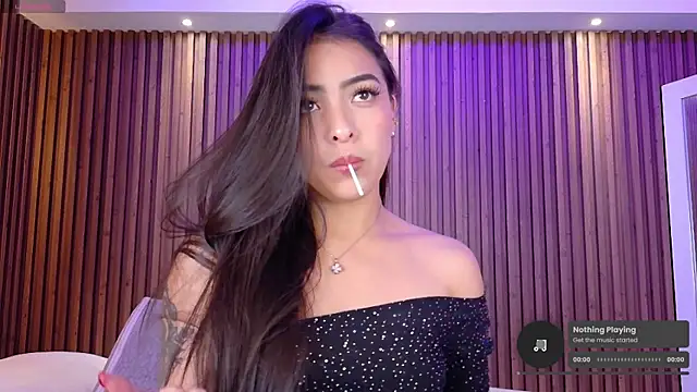 Snapshot of Camila_dupont chatting on November 30, 9:08 pm Camila dupont online show from November 30, 9:08 pm