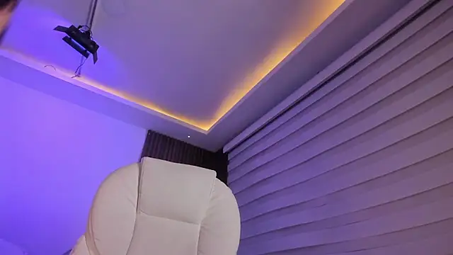 Snapshot of Camila_dupont chatting on January 16, 3:54 am Camila dupont online show from January 16, 3:54 am