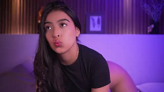 Snapshot of Camila_dupont chatting on February 5, 3:55 am Camila dupont online show from February 5, 3:55 am