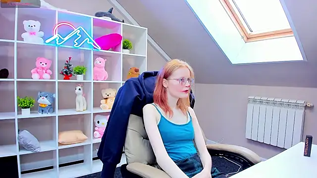 Snapshot of ElizabethHarpper chatting on January 3, 4:33 am ElizabethHarpper online show from January 3, 4:33 am