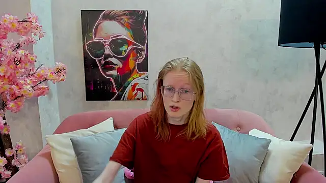 Snapshot of ElizabethHarpper chatting on January 24, 1:45 am ElizabethHarpper online show from January 24, 1:45 am