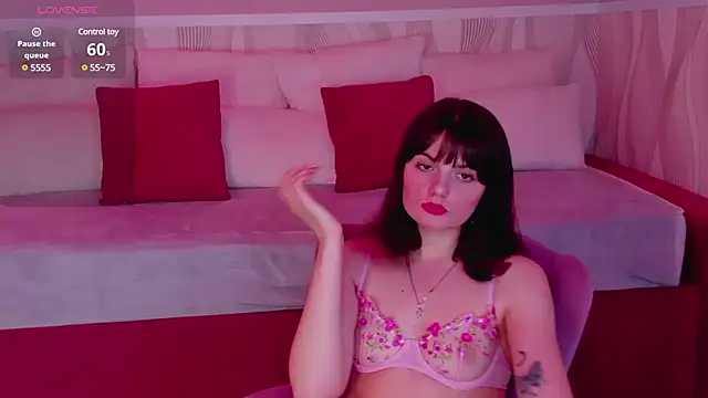 CharlotteMitchell online show from March 15, 11:40 am