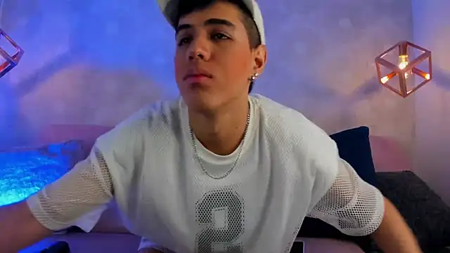 Snapshot of Angel_Khouri chatting on March 8, 3:06 am Angel Khouri online show from March 8, 3:06 am