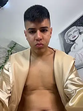 Snapshot of Angel_Khouri chatting on December 4, 4:11 am Angel Khouri online show from December 4, 4:11 am