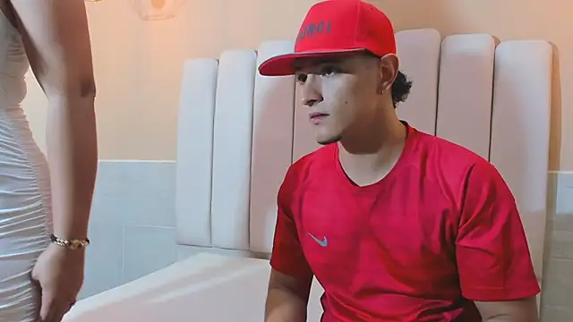 DAVID VICTORIAA online show from January 30, 12:27 pm