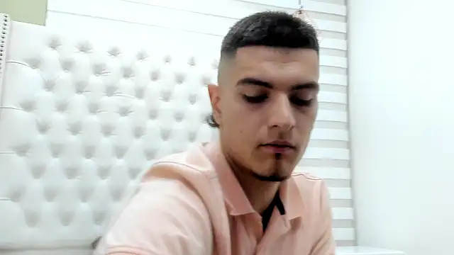 DAVID VICTORIAA online show from October 9, 1:09 pm