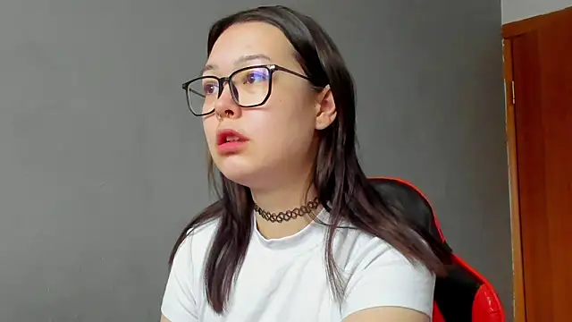 kittenrisha online show from January 20, 7:36 am