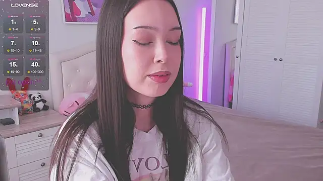 kittenrisha online show from February 23, 4:10 am