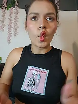 Danni shy online show from May 20, 11:11 pm