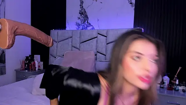 Snapshot of daniiphoeniixx chatting on February 26, 8:11 pm daniiphoeniixx online show from February 26, 8:11 pm