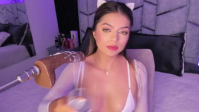 Snapshot of daniiphoeniixx chatting on March 6, 10:36 pm daniiphoeniixx online show from March 6, 10:36 pm