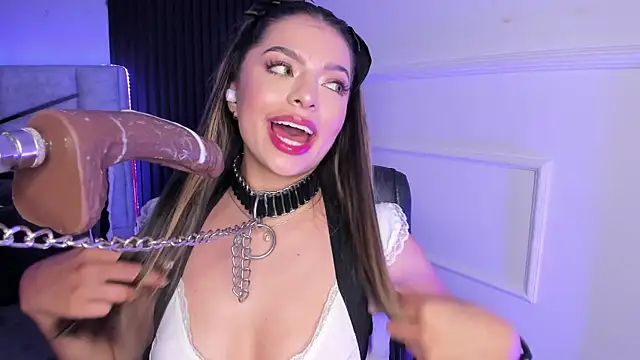 Snapshot of daniiphoeniixx chatting on March 16, 3:50 pm daniiphoeniixx online show from March 16, 3:50 pm