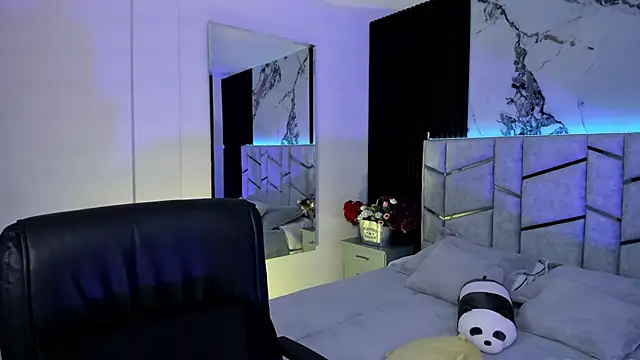 Snapshot of daniiphoeniixx chatting on September 24, 12:30 pm daniiphoeniixx online show from September 24, 12:30 pm