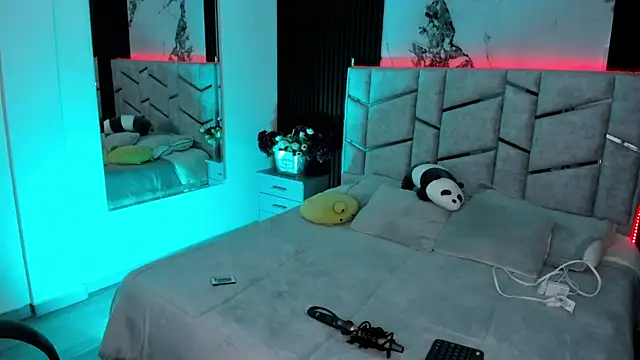 Snapshot of daniiphoeniixx chatting on September 27, 7:41 pm daniiphoeniixx online show from September 27, 7:41 pm