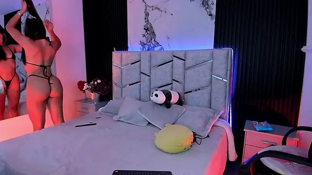 Snapshot of daniiphoeniixx chatting on October 7, 7:44 pm daniiphoeniixx online show from October 7, 7:44 pm