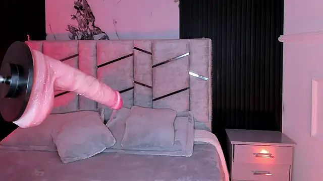 Snapshot of daniiphoeniixx chatting on December 3, 8:07 pm daniiphoeniixx online show from December 3, 8:07 pm