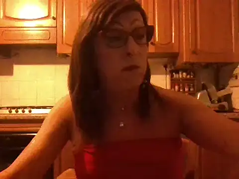 Snapshot of Tiabet chatting on October 2, 8:27 pm Tiabet online show from October 2, 8:27 pm