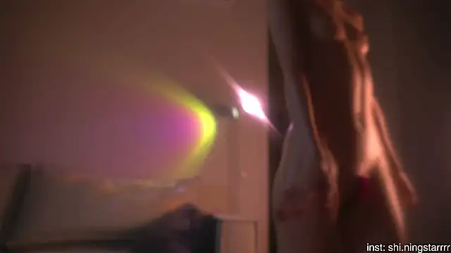 Snapshot of alittlestarrr chatting on March 19, 2:16 am alittlestarrr online show from March 19, 2:16 am