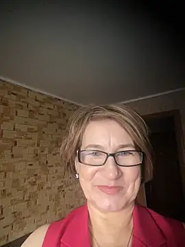 Snapshot of Prolisok473 chatting on February 18, 1:33 pm Prolisok473 online show from February 18, 1:33 pm