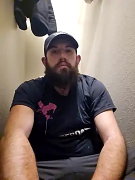 Snapshot of StruggleSnuggles chatting on January 12, 2:45 am StruggleSnuggles online show from January 12, 2:45 am