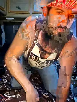 Snapshot of StruggleSnuggles chatting on October 21, 10:49 am StruggleSnuggles online show from October 21, 10:49 am