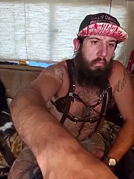 Snapshot of StruggleSnuggles chatting on November 1, 11:29 pm StruggleSnuggles online show from November 1, 11:29 pm