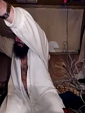 Snapshot of StruggleSnuggles chatting on November 20, 2:45 am StruggleSnuggles online show from November 20, 2:45 am