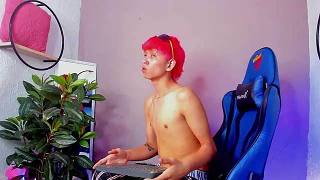 Snapshot of Brian-Ausslos chatting on March 8, 1:28 am Brian-Ausslos online show from March 8, 1:28 am