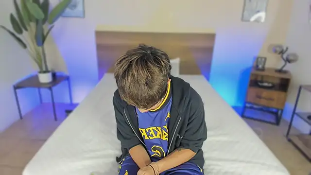 Snapshot of Brian-Ausslos chatting on November 23, 4:56 am Brian-Ausslos online show from November 23, 4:56 am