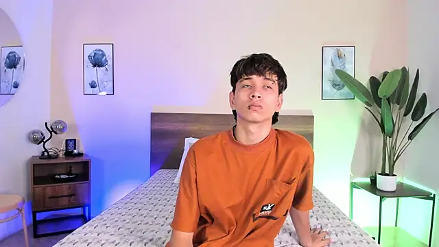 Snapshot of Brian-Ausslos chatting on November 27, 4:58 am Brian-Ausslos online show from November 27, 4:58 am