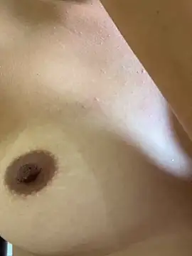 millenamoreninha online show from April 2, 12:36 pm