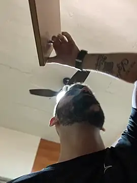 Snapshot of biel_96 chatting on November 9, 2:04 pm biel 96 online show from November 9, 2:04 pm