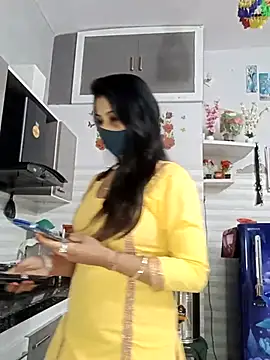 Snapshot of Best-Couple chatting on November 7, 3:06 am Best-Couple online show from November 7, 3:06 am