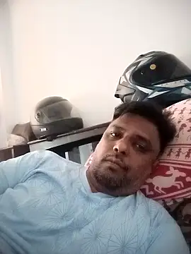 Snapshot of jemes21in chatting on November 2, 9:44 am jemes21in online show from November 2, 9:44 am