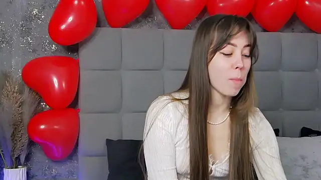 Snapshot of TheEmma chatting on February 20, 11:31 am TheEmma online show from February 20, 11:31 am