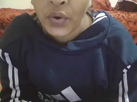 Snapshot of Hot-shanvi chatting on February 1, 3:19 am Hot-shanvi online show from February 1, 3:19 am