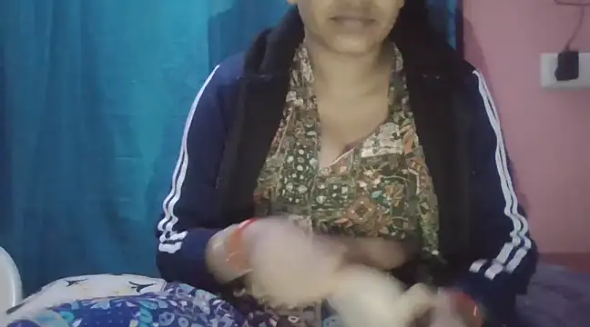 Snapshot of Hot-shanvi chatting on February 27, 4:32 pm Hot-shanvi online show from February 27, 4:32 pm