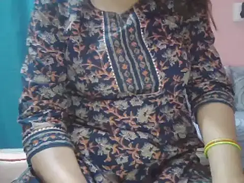 Snapshot of Hot-shanvi chatting on March 18, 1:32 am Hot-shanvi online show from March 18, 1:32 am