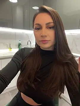 Snapshot of claraxjoyy chatting on February 18, 4:26 am claraxjoyy online show from February 18, 4:26 am