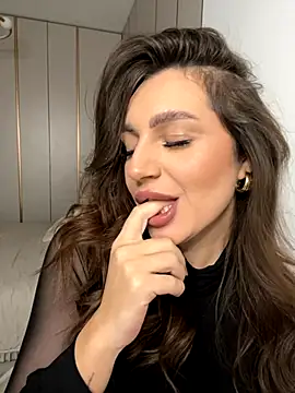 Snapshot of claraxjoyy chatting on November 8, 5:29 am claraxjoyy online show from November 8, 5:29 am