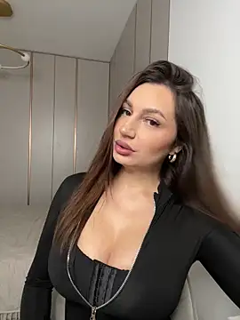 Snapshot of claraxjoyy chatting on November 10, 5:28 am claraxjoyy online show from November 10, 5:28 am