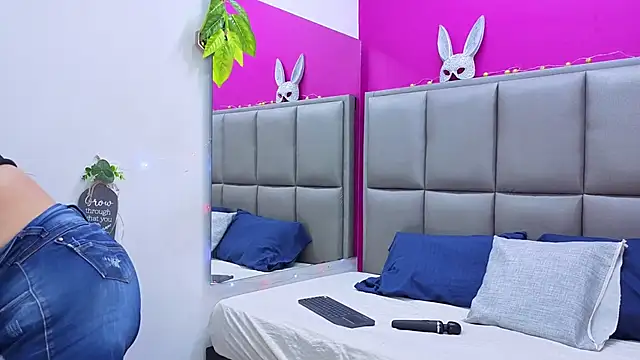 KRYSSTARITTER4 online show from February 4, 10:15 pm