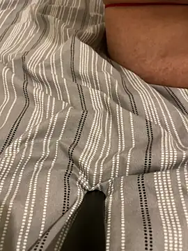 Snapshot of ertndg chatting on January 31, 1:43 am ertndg online show from January 31, 1:43 am