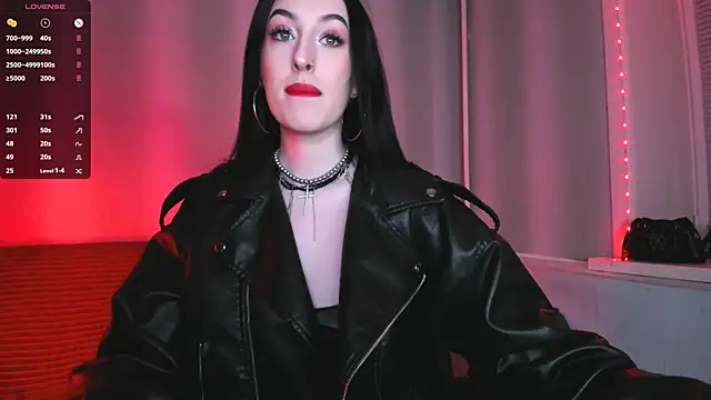 Snapshot of Miss_Alice__ chatting on January 20, 11:43 pm Miss Alice online show from January 20, 11:43 pm