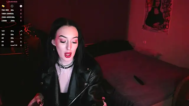 Snapshot of Miss_Alice__ chatting on February 1, 1:44 am Miss Alice online show from February 1, 1:44 am