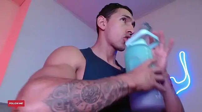 Snapshot of Joylopez_fit chatting on January 28, 2:53 pm Joylopez fit online show from January 28, 2:53 pm