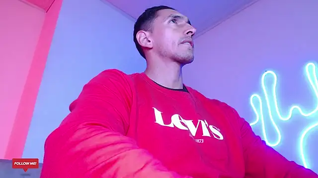 Snapshot of Joylopez_fit chatting on February 15, 2:11 pm Joylopez fit online show from February 15, 2:11 pm